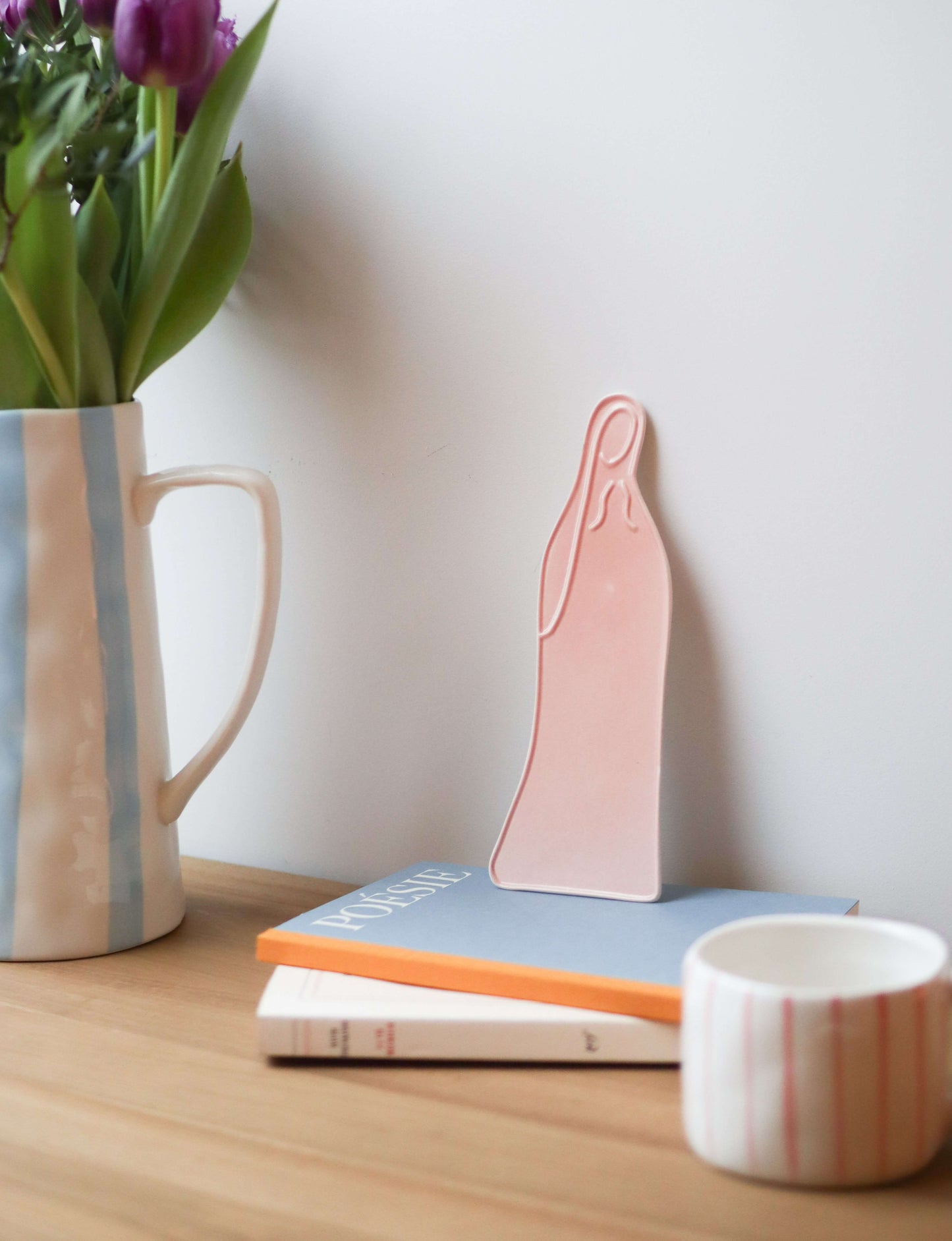 Vierge Céramique Murale – Rose Poudré