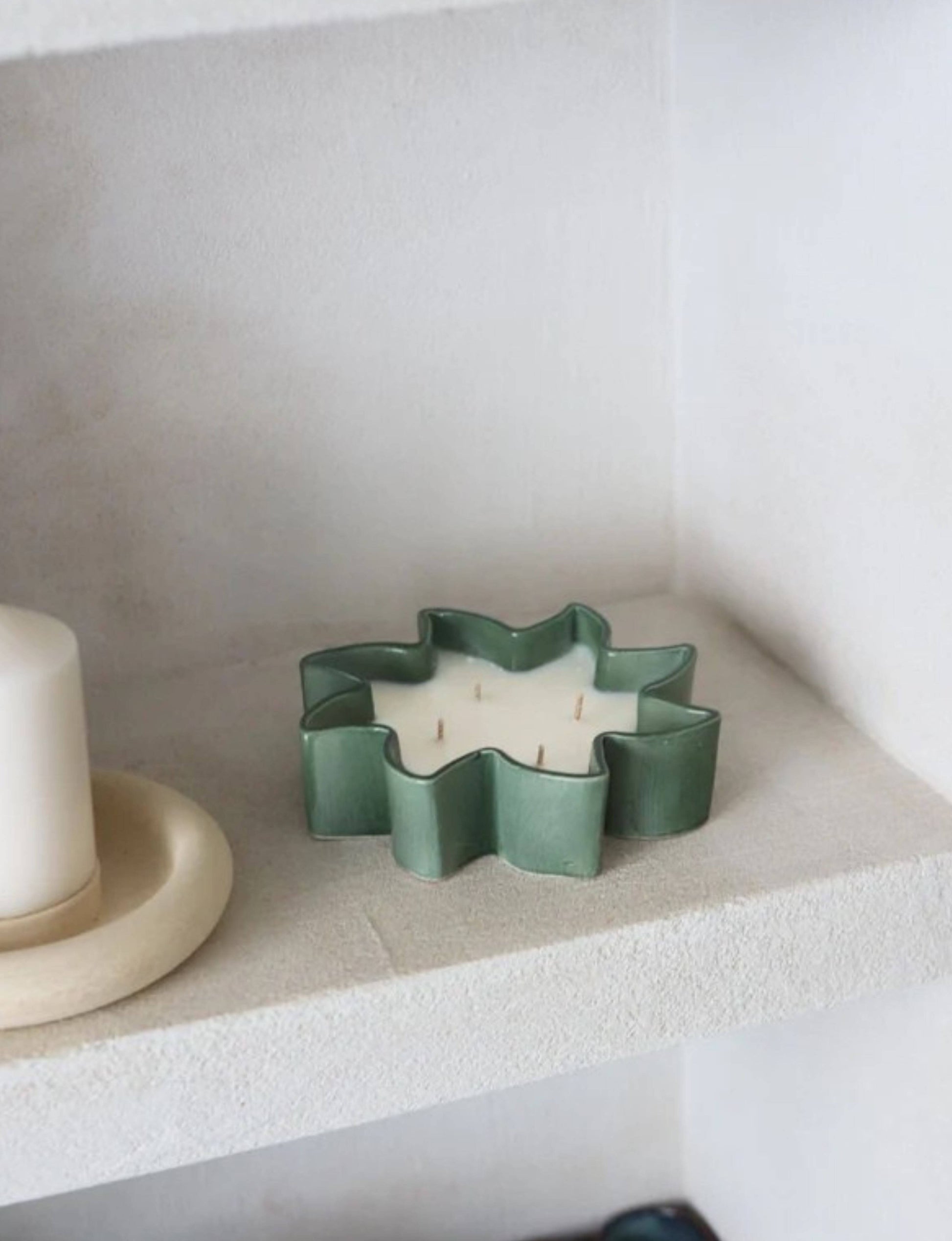 Bougie soleil vert olive BEATA fabrication marseillaise