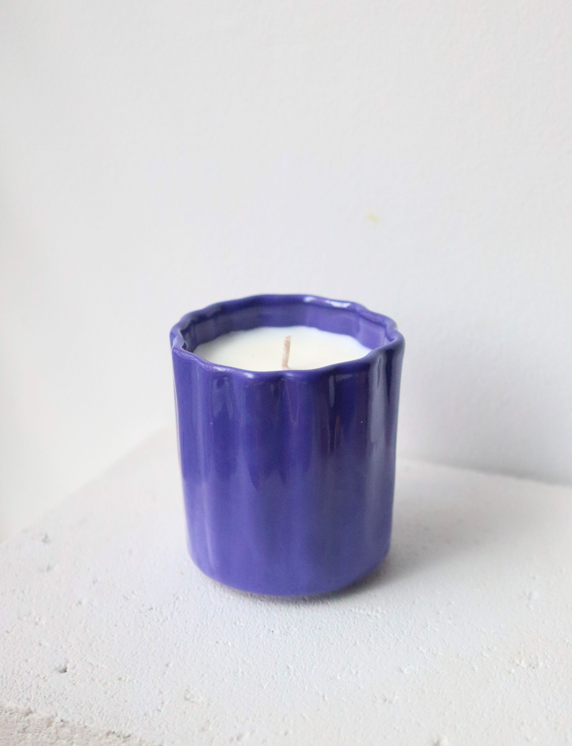 bougie tasse bleu outremer
