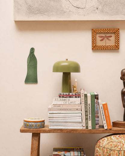 Vierge Céramique Murale – Vert Olive